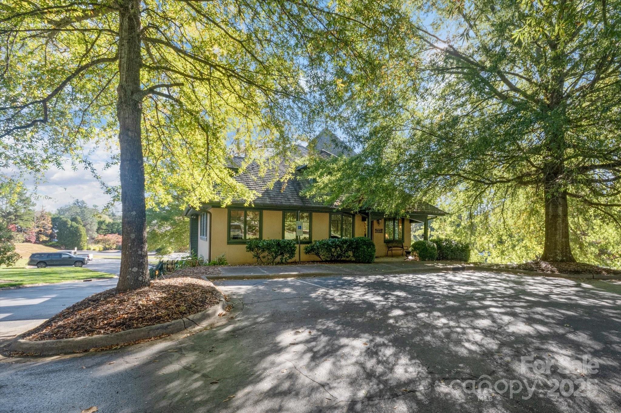 5 Park Place E Brevard NC 28712