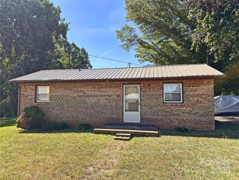 3624 Hickory Lincolnton Highway Newton NC 28658
