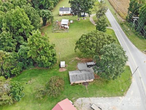 3624 Hickory Lincolnton Highway Newton NC 28658