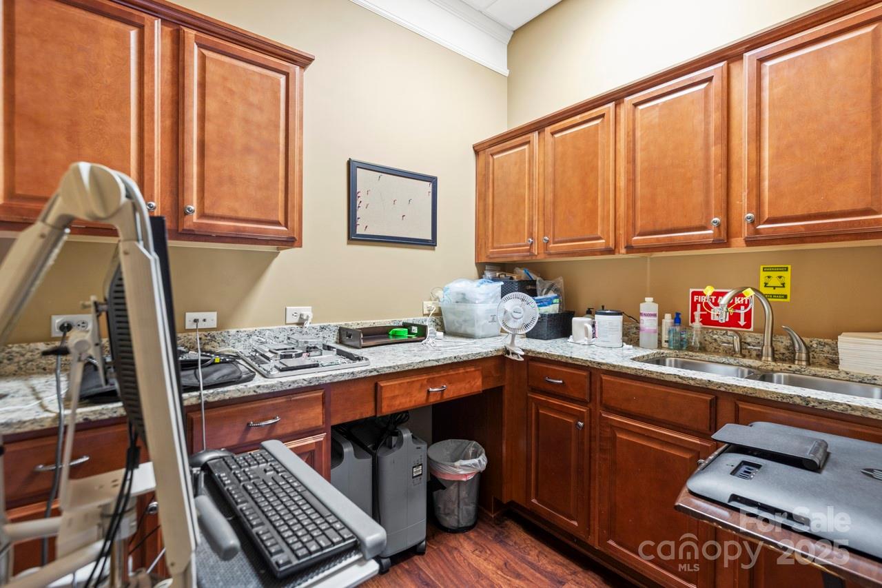 403 Gilead Road Huntersville NC 28078