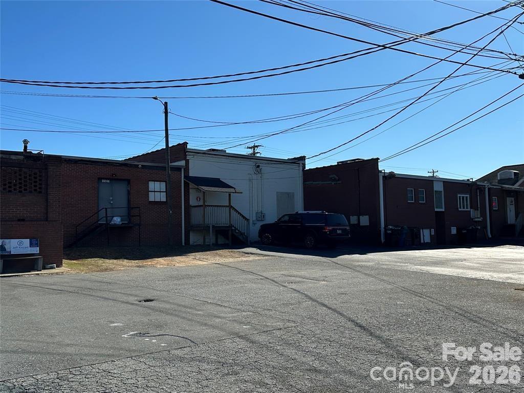 1117-1127 2nd Street NE Hickory NC 28601