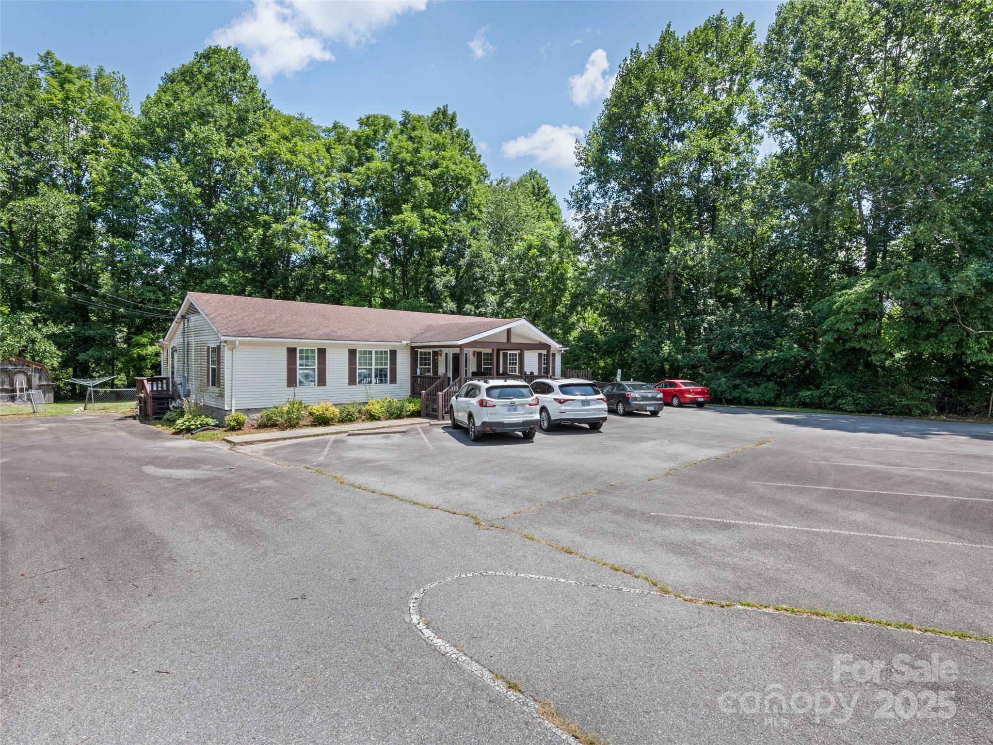 1170 Crabtree Road Waynesville NC 28785