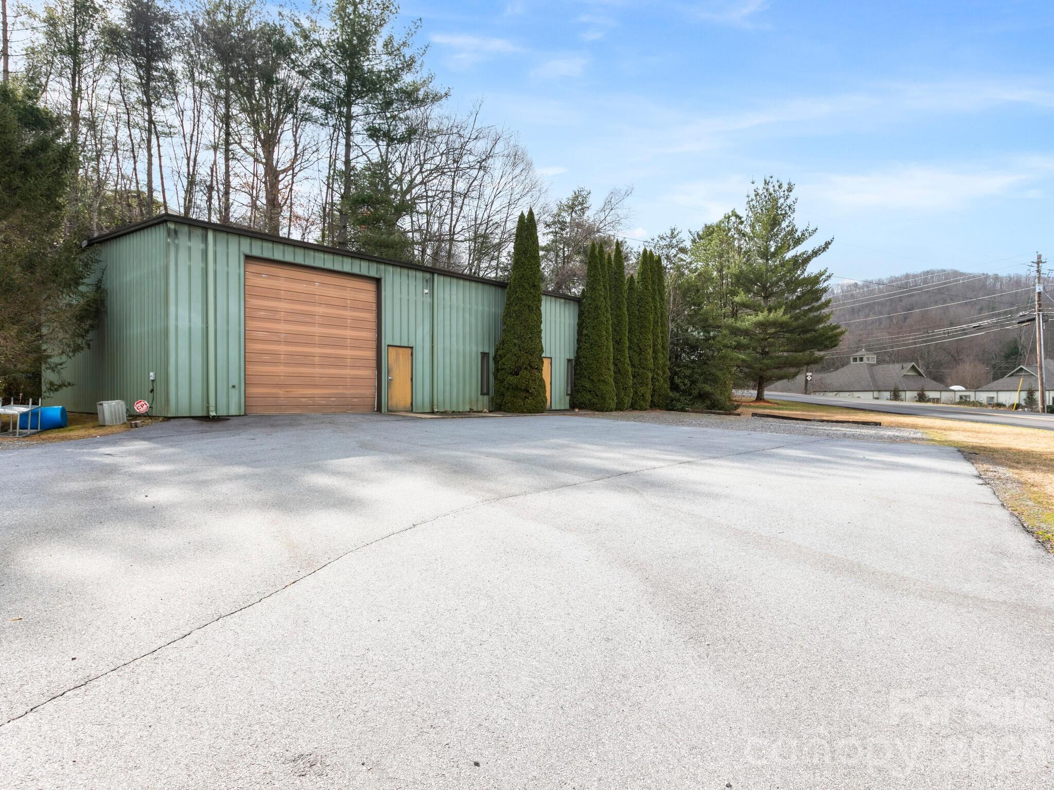 695 Nc 9 Highway Black Mountain NC 28711