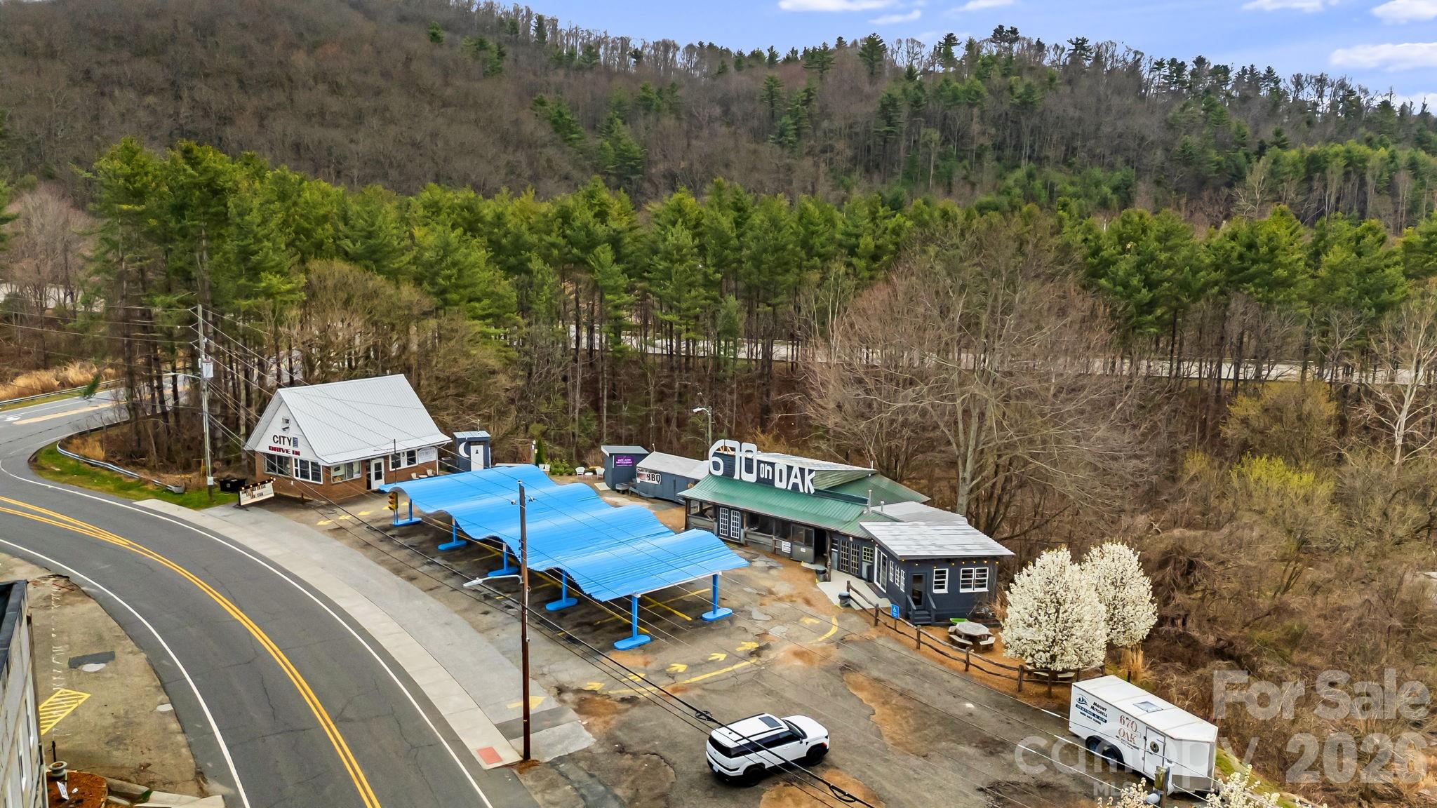670 Oak Avenue Spruce Pine NC 28777