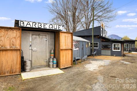 670 Oak Avenue Spruce Pine NC 28777