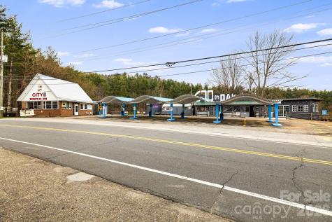 670 Oak Avenue Spruce Pine NC 28777