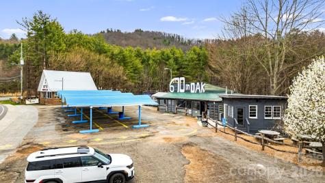 670 Oak Avenue Spruce Pine NC 28777