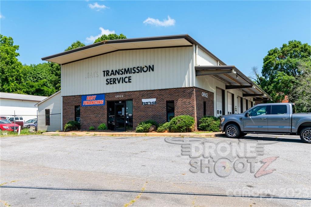 1614 Newton Drive Statesville NC 28677