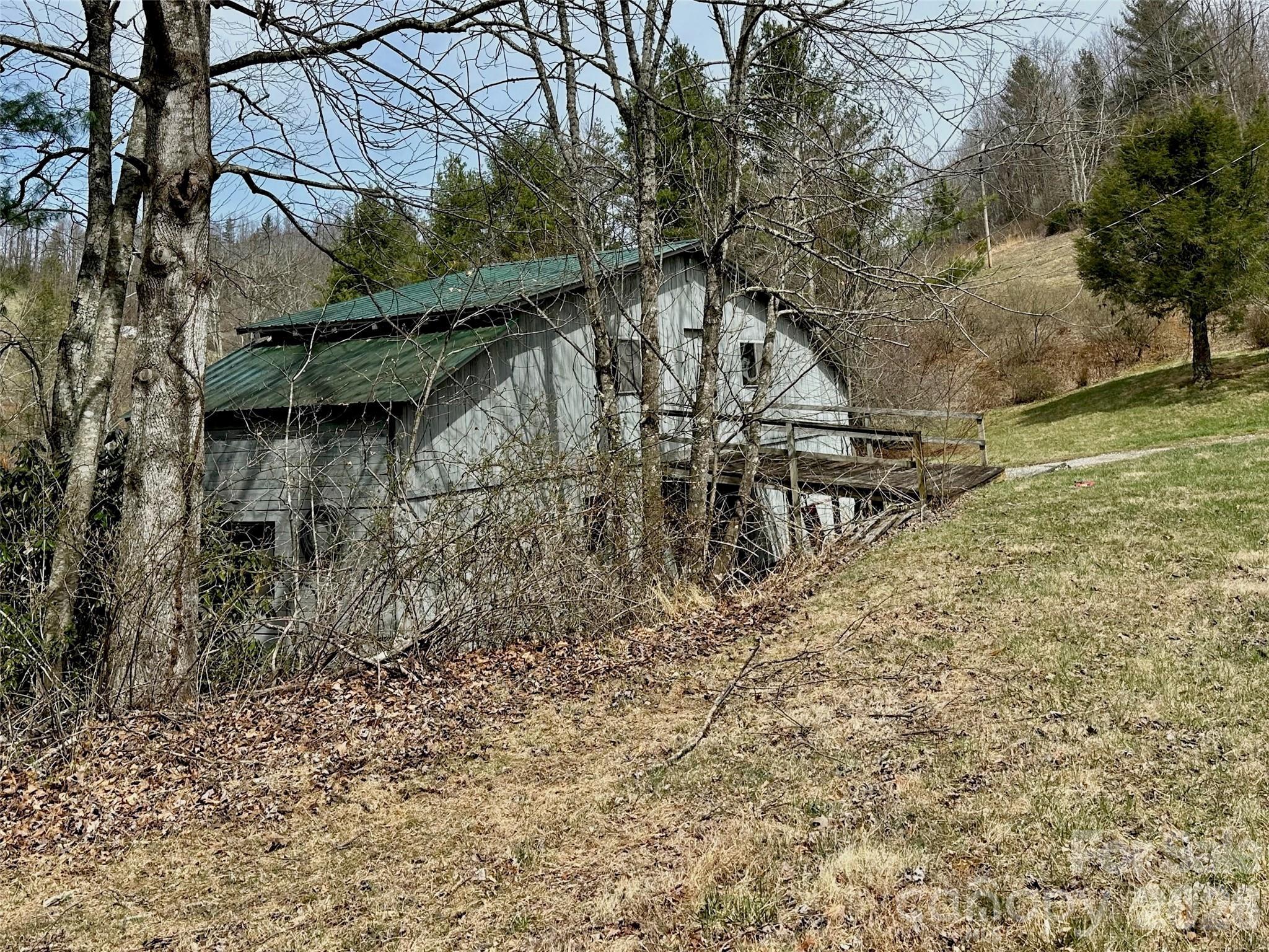 65 Blue Ridge Gem Mine Road Little Switzerland NC 28777