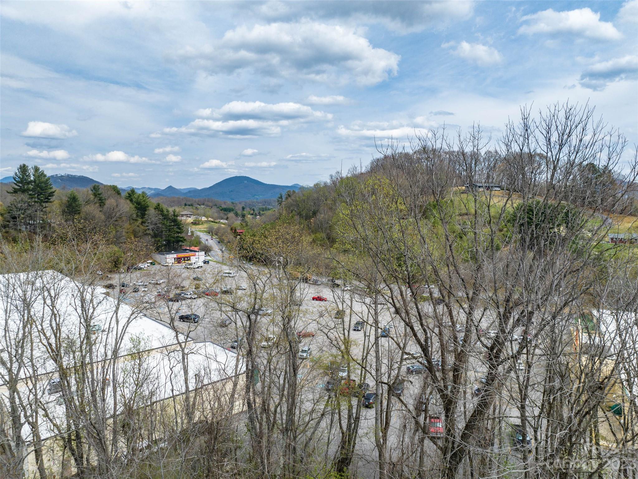 38 Hall Top Road Waynesville NC 28786