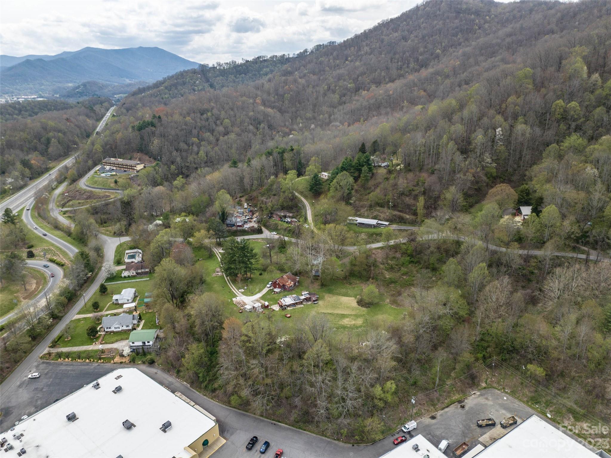 38 Hall Top Road Waynesville NC 28786