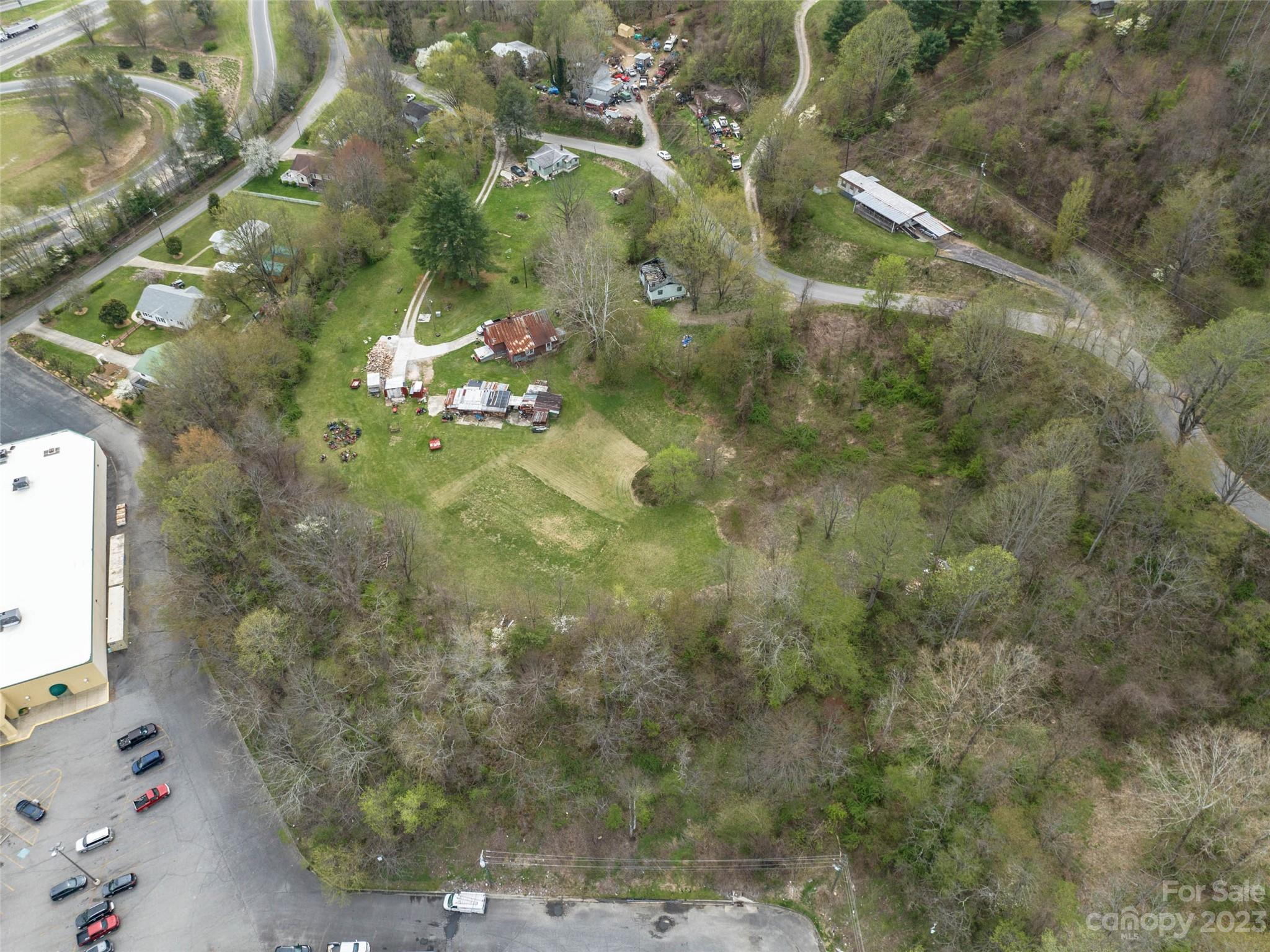 38 Hall Top Road Waynesville NC 28786