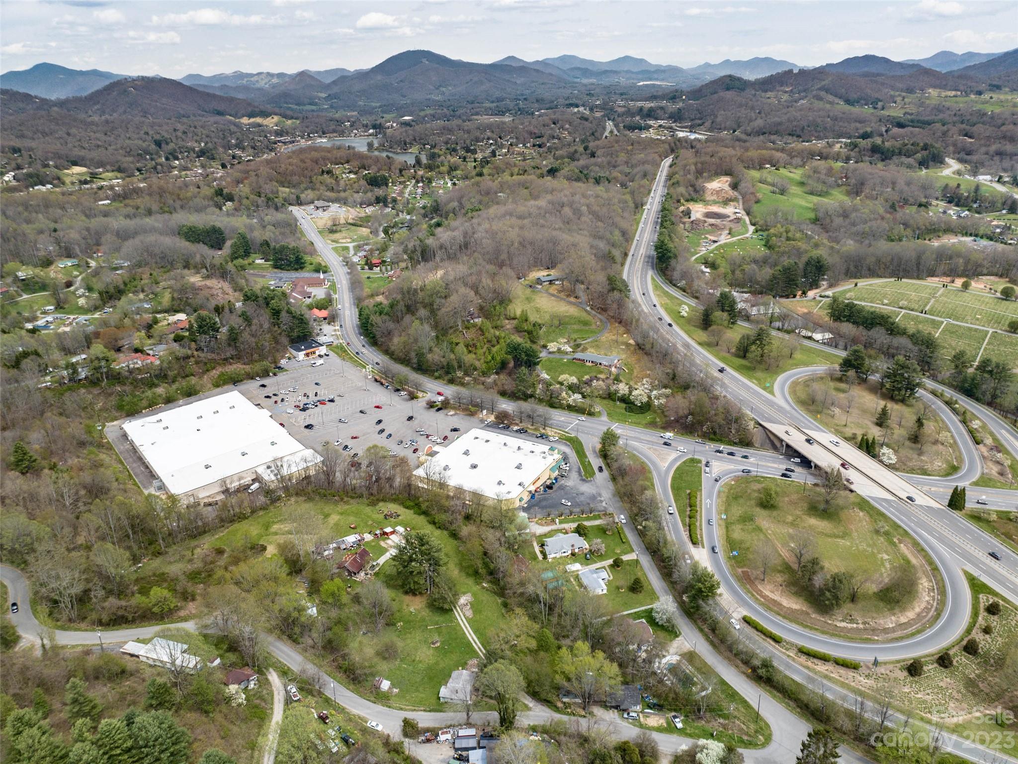 38 Hall Top Road Waynesville NC 28786