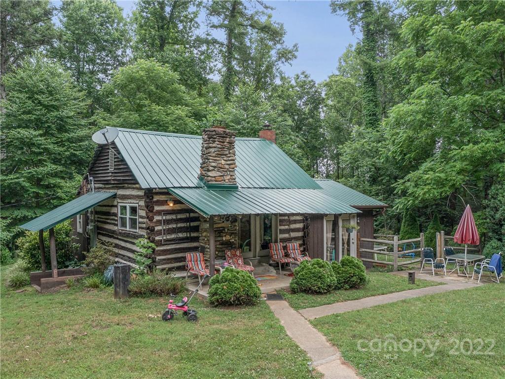 40 Hemlock Hill Drive Arden NC 28704