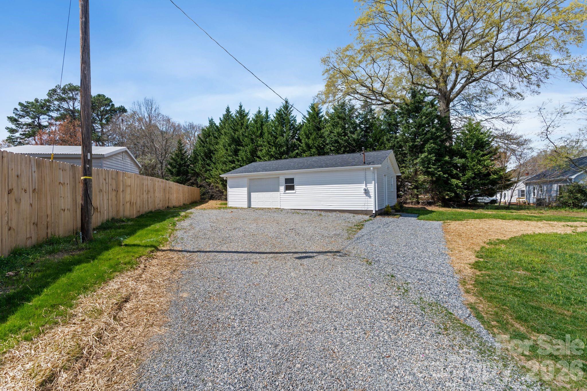 2106 Statesville Highway Mooresville NC 28115
