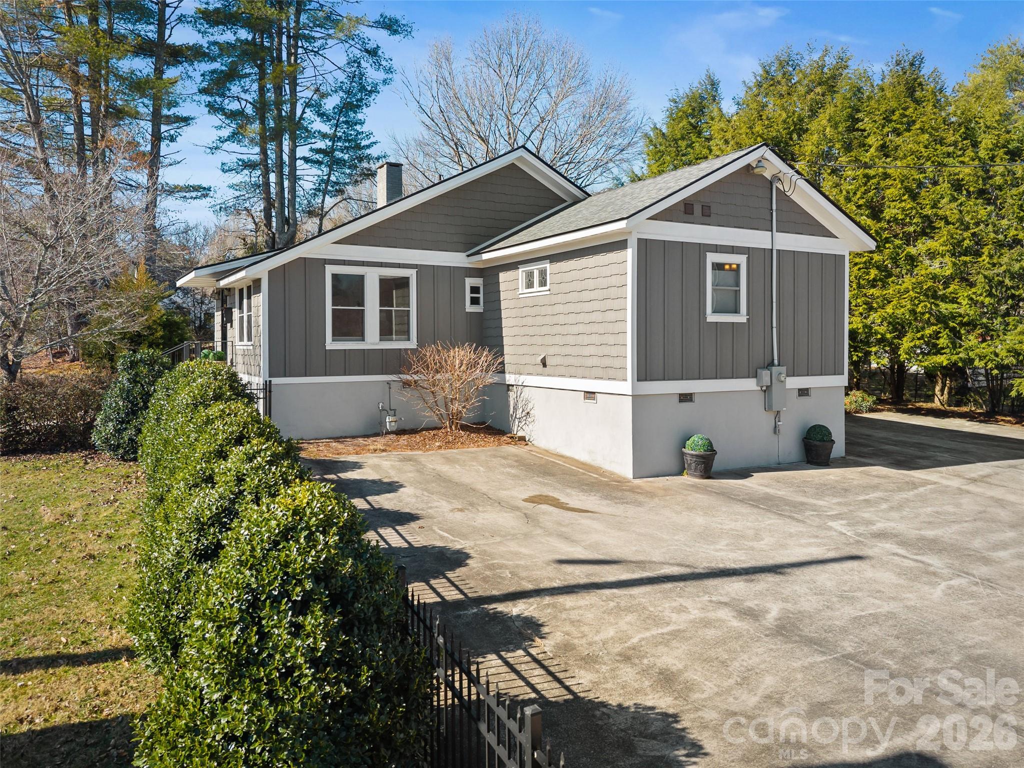 294 S Caldwell Street Brevard NC 28712