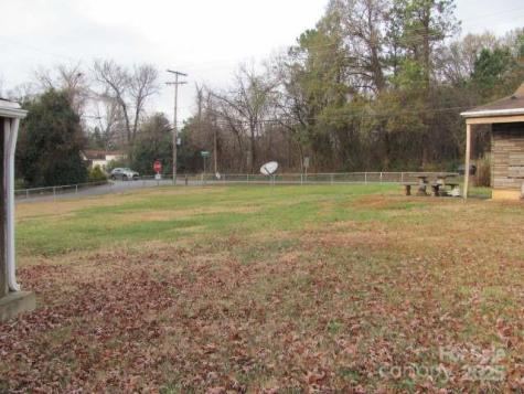 1103 E Main Street E Dallas NC 28034