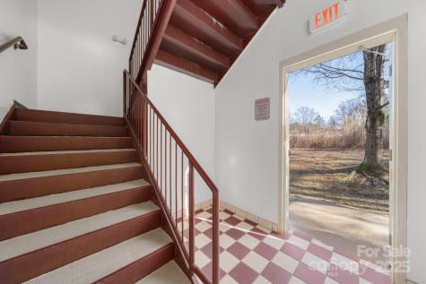 240 Mitchelle Drive Hendersonville NC 28792