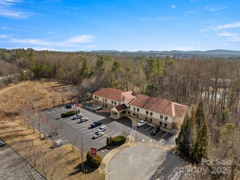 240 Mitchelle Drive Hendersonville NC 28792