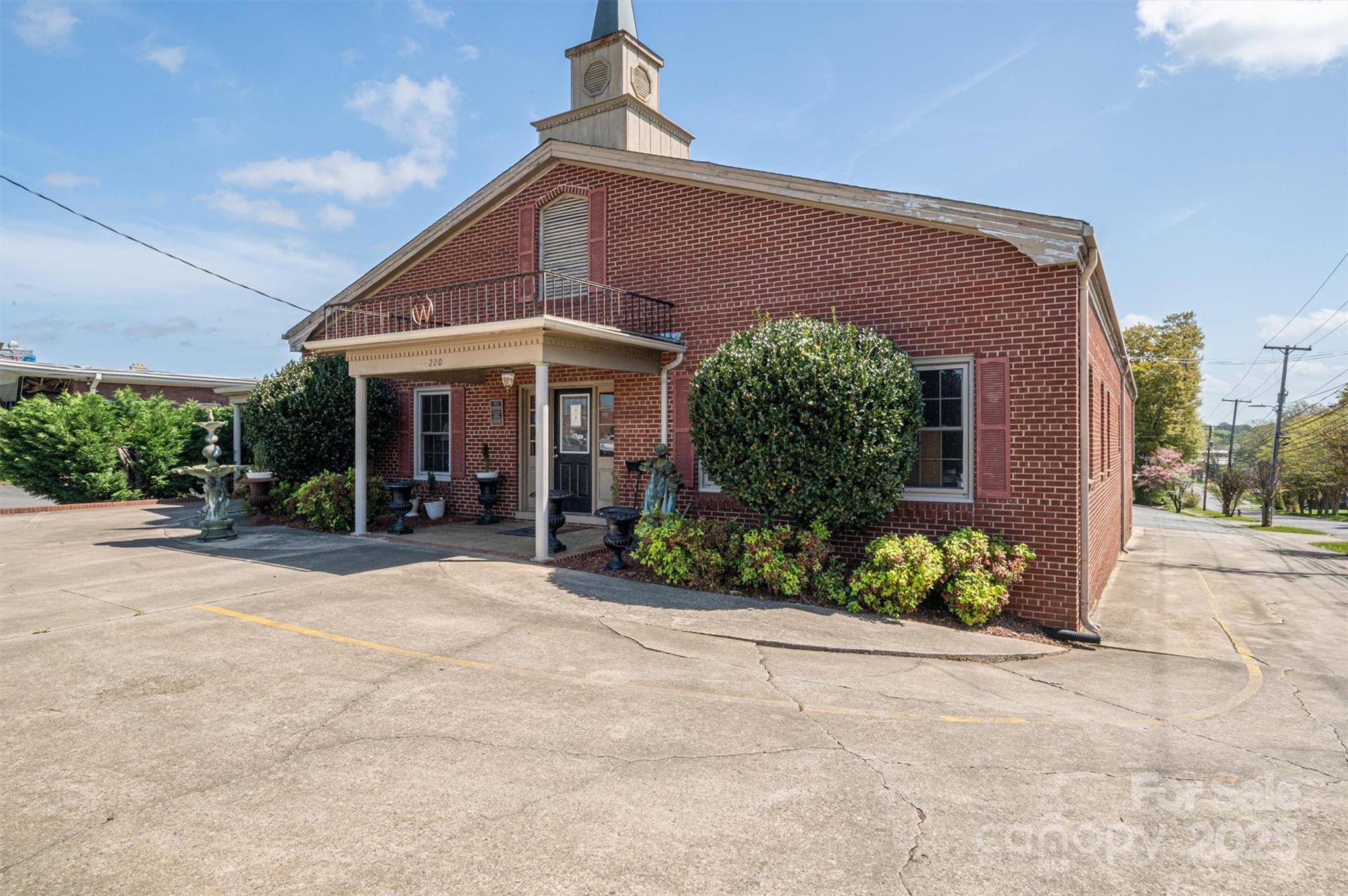 220 S Broad Street Gastonia NC 28054