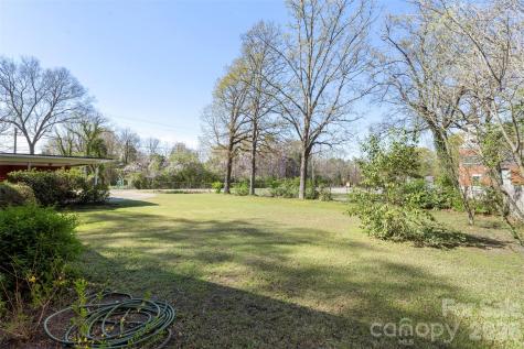 2108 S Cannon Boulevard Kannapolis NC 28083