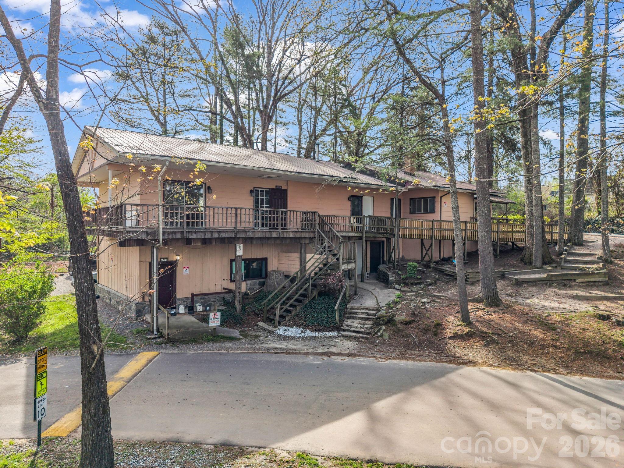 76 Adeles Way Hendersonville NC 28792