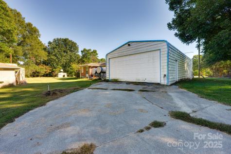 3623 Maiden Highway Lincolnton NC 28092