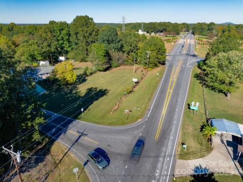 3623 Maiden Highway Lincolnton NC 28092