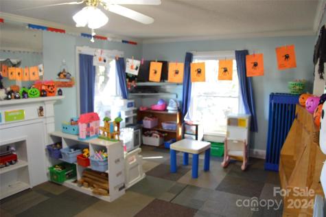 437 Hillcrest Road Statesville NC 28677