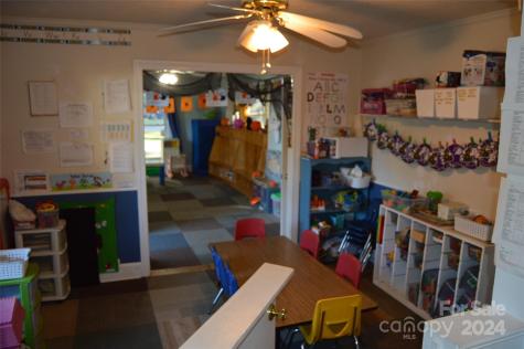 437 Hillcrest Road Statesville NC 28677
