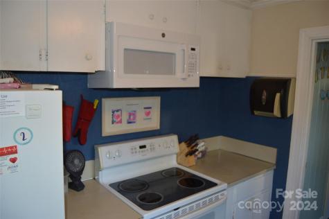 437 Hillcrest Road Statesville NC 28677