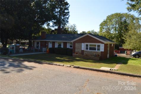 437 Hillcrest Road Statesville NC 28677