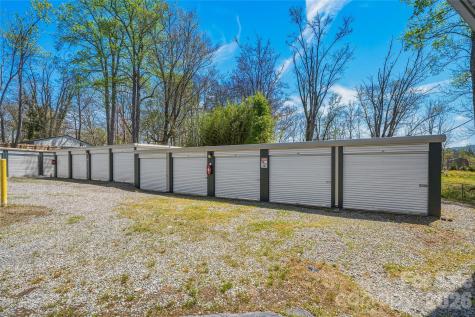 130 Oakland Hill Drive Etowah NC 28729