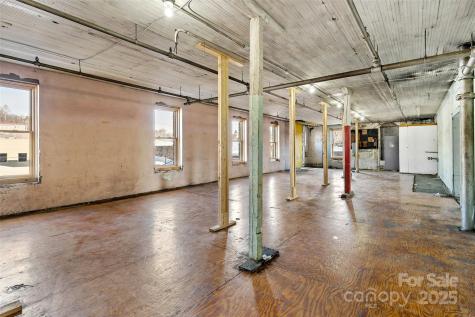 45 Depot Street Marion NC 28752