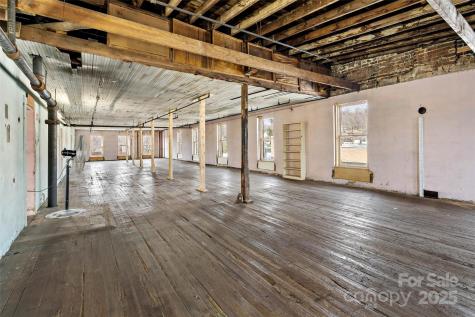 45 Depot Street Marion NC 28752