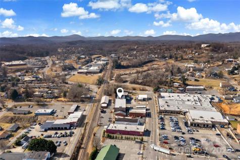 45 Depot Street Marion NC 28752