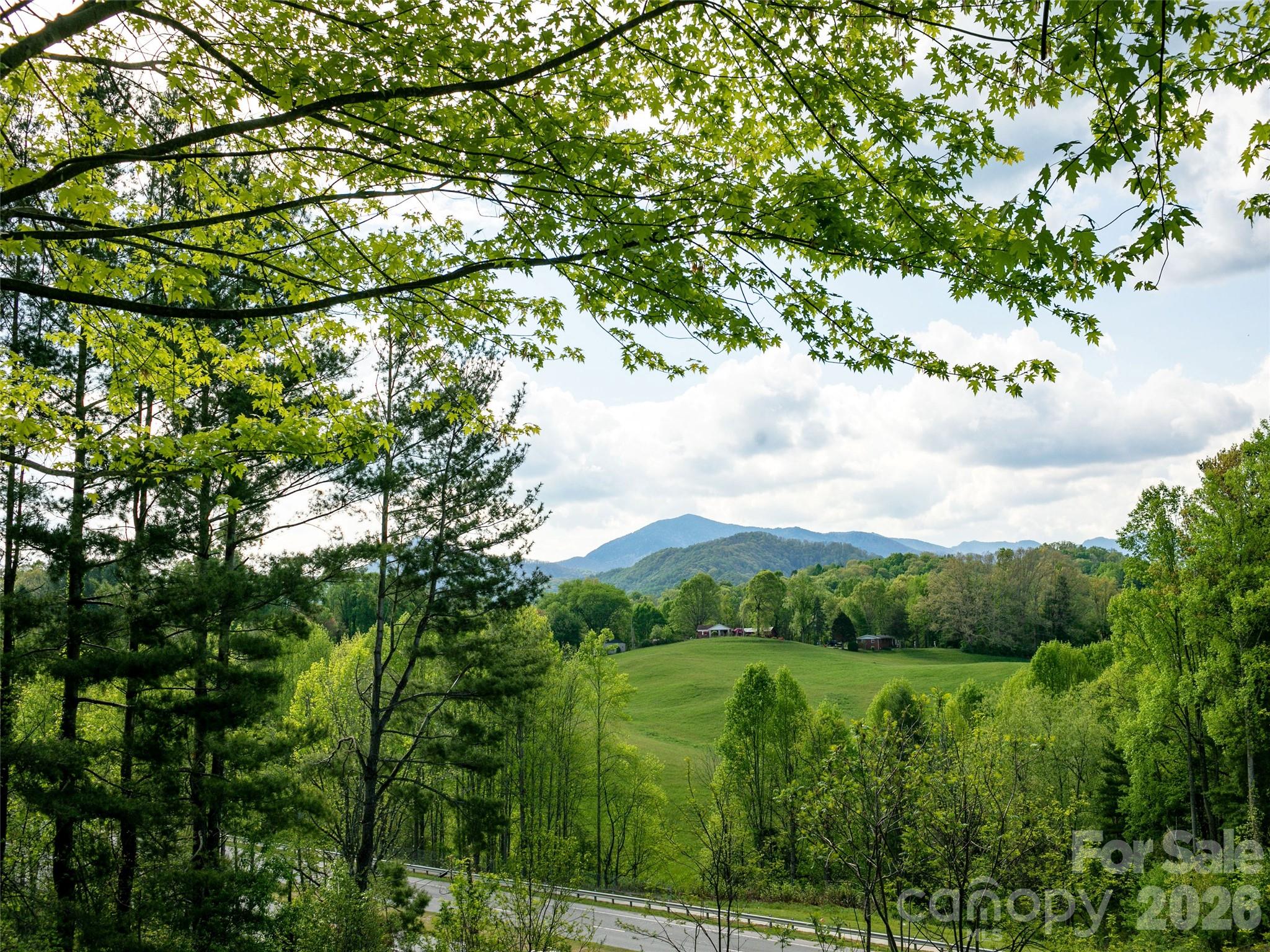 110 Crest View Road Burnsville NC 28714