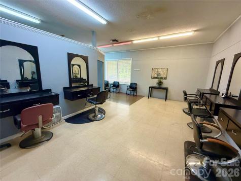 135 Fairway Shopping Center Street Hudson NC 28638