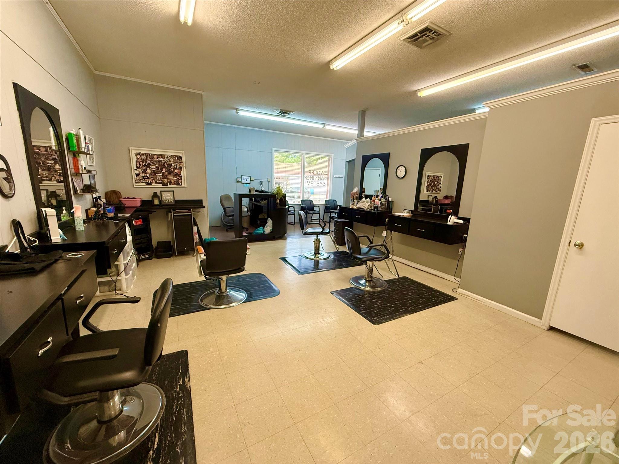 135 Fairway Shopping Center Street Hudson NC 28638