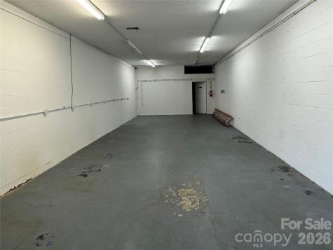124 Fairway Shopping Center Street Hudson NC 28638