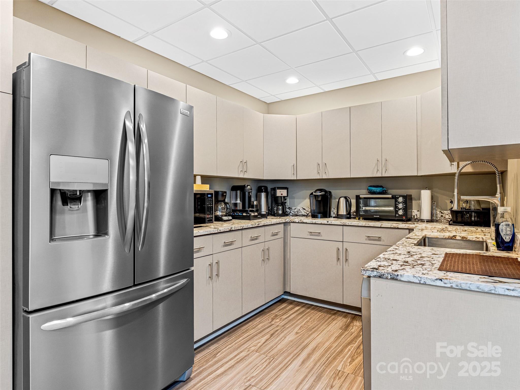 401 N Main Street Hendersonville NC 28792