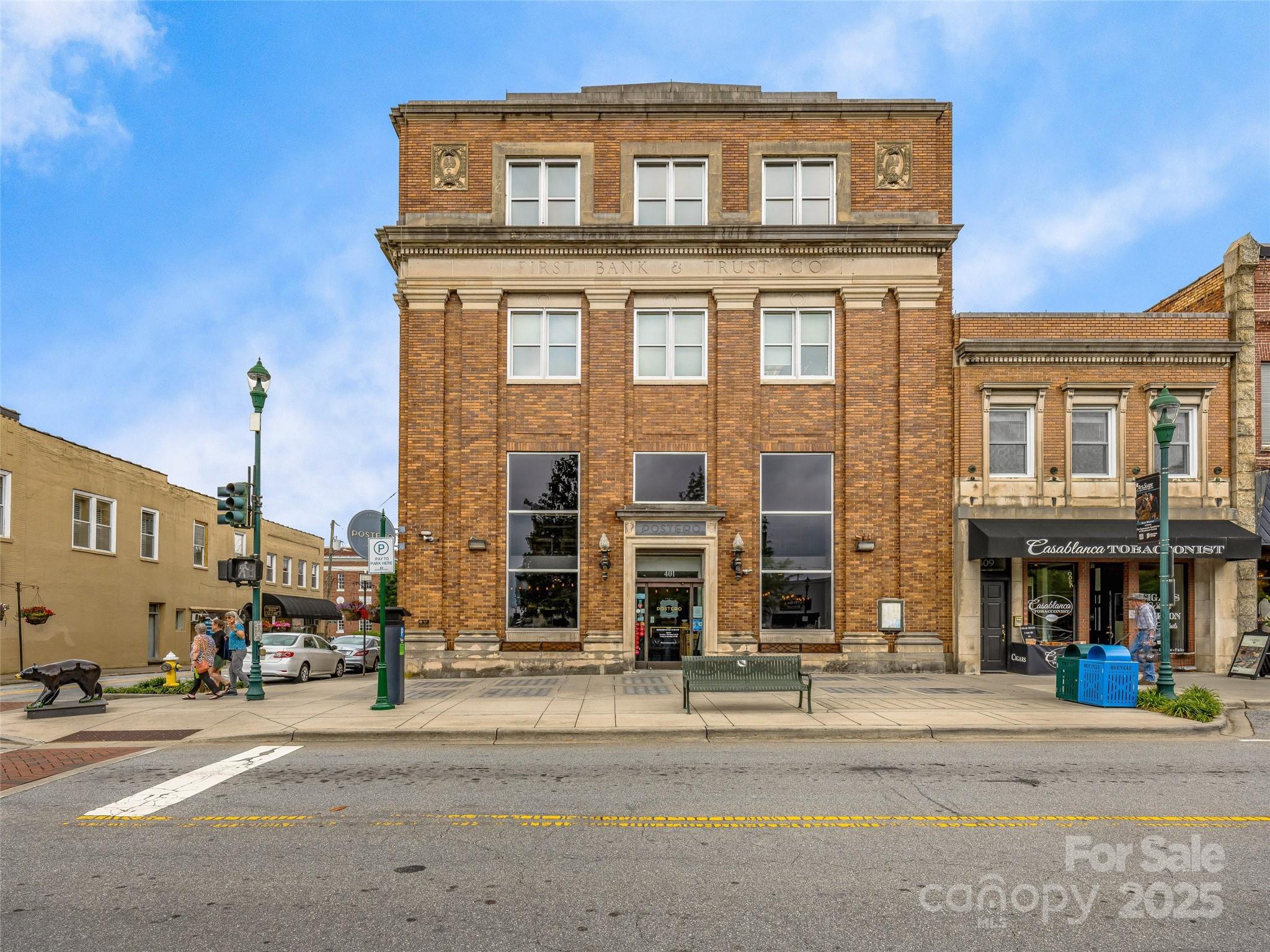 401 N Main Street Hendersonville NC 28792