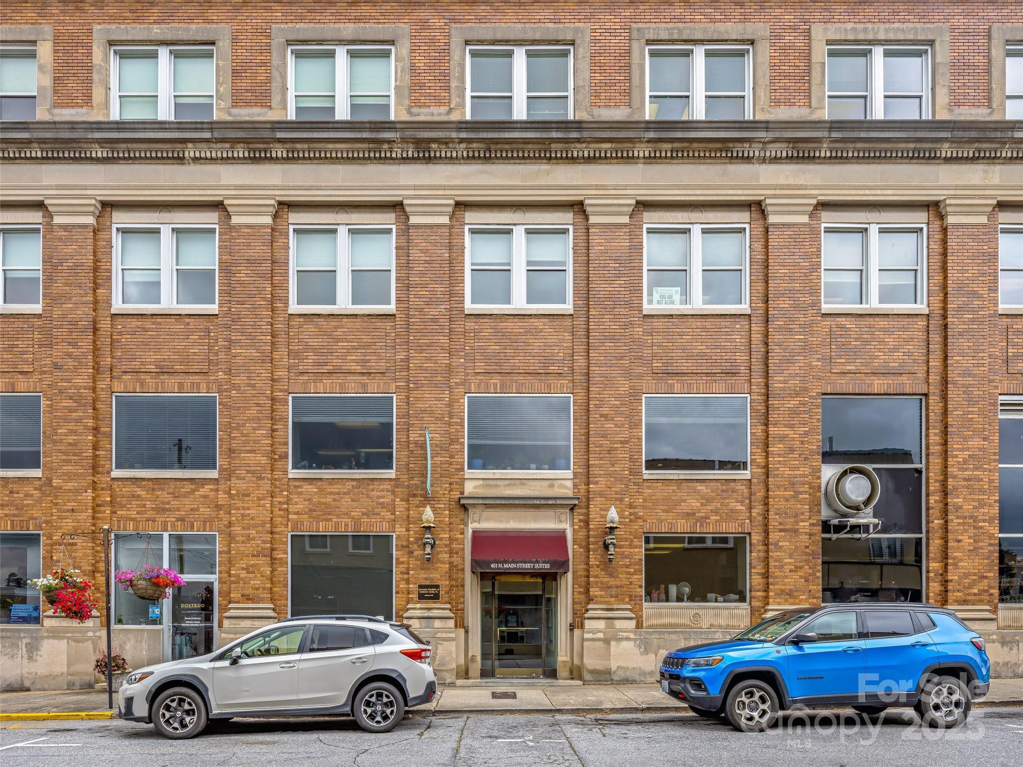401 N Main Street Hendersonville NC 28792