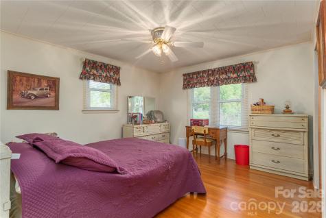 96 Tower Lane Waynesville NC 28786