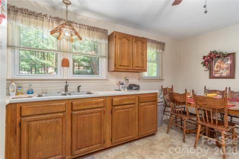 96 Tower Lane Waynesville NC 28786