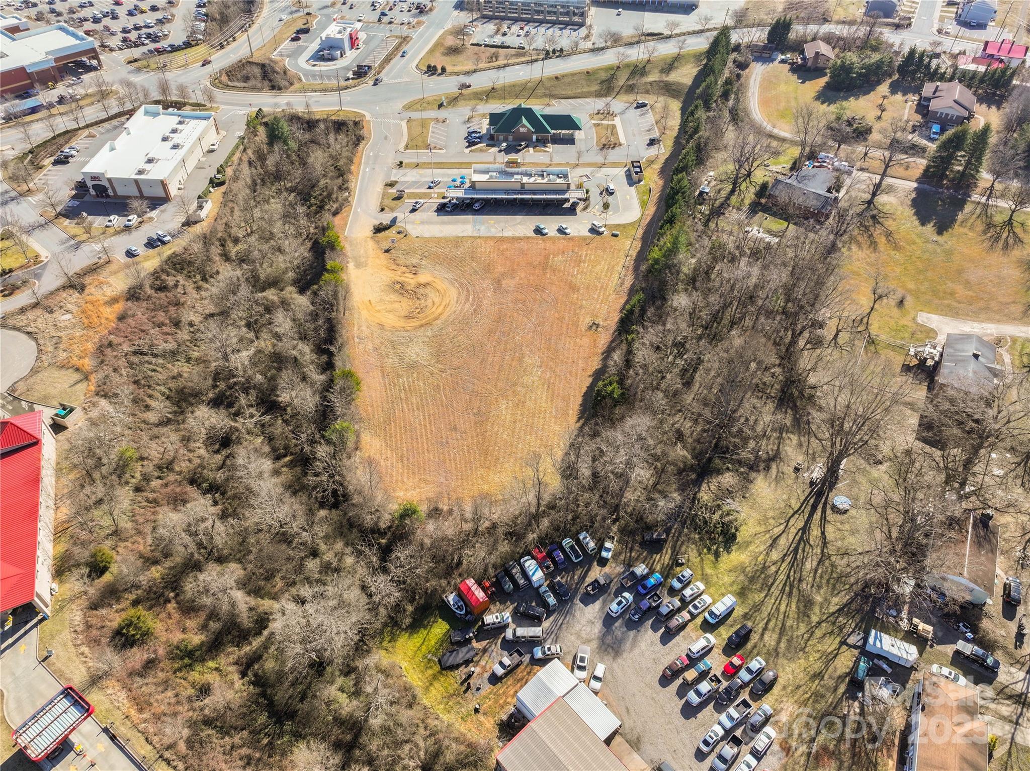 99999 Gill Road Weaverville NC 28787