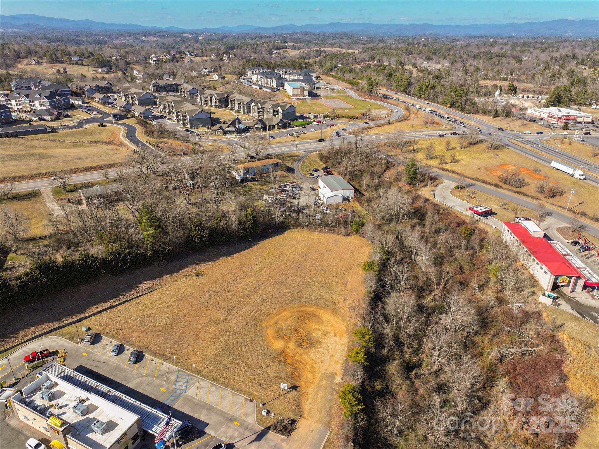 99999 Gill Road Weaverville NC 28787