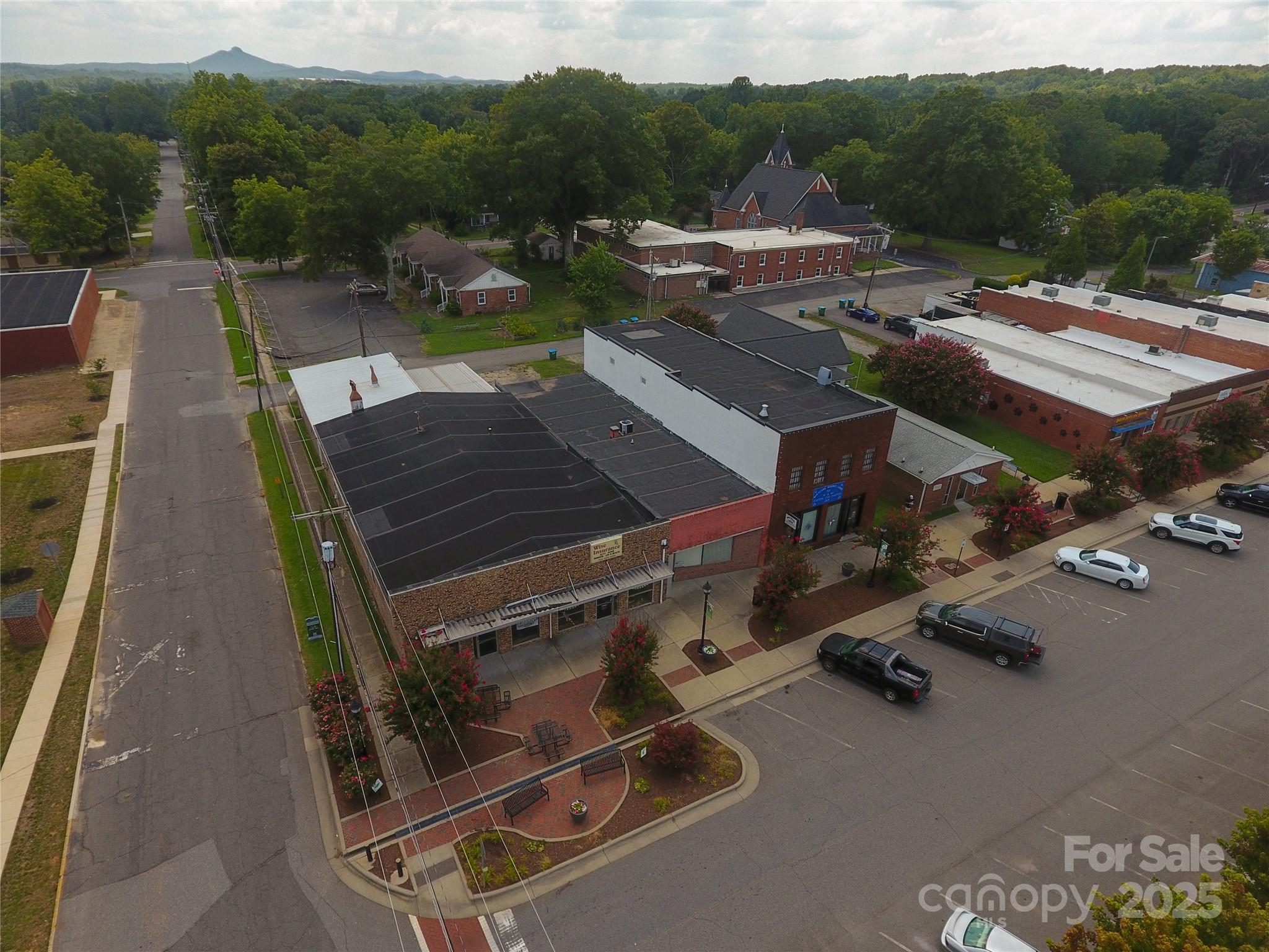 105 Pennsylvania Avenue W Bessemer City NC 28016