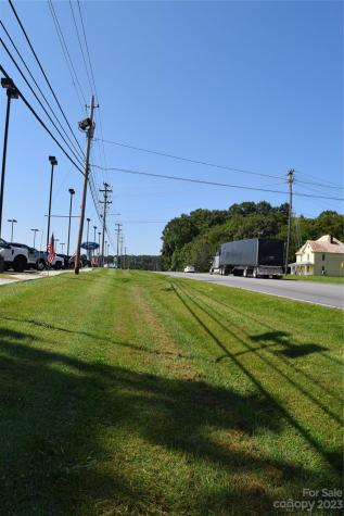 913 Jamestown Road Morganton NC 28655