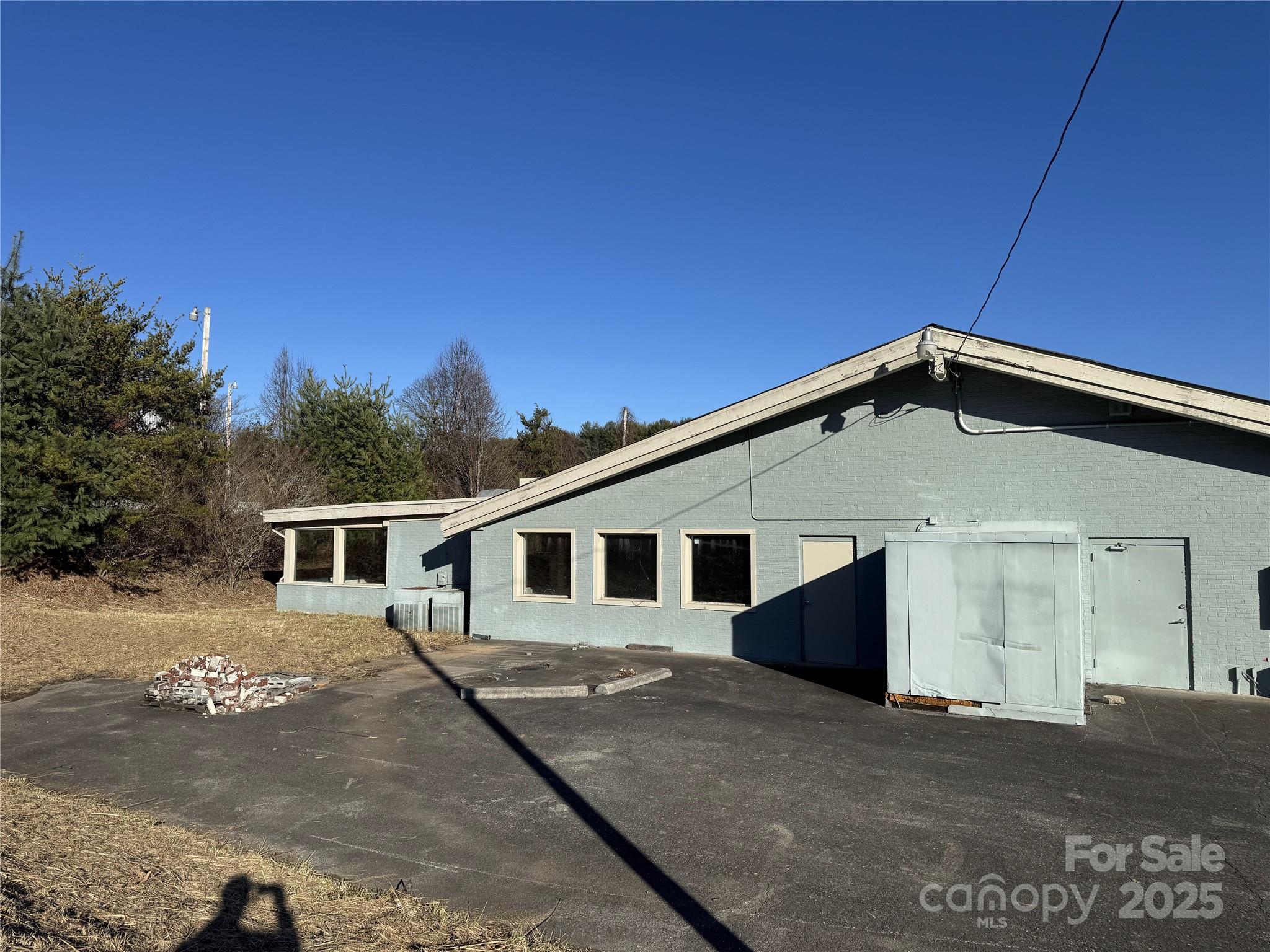 299 & 339 J F Robinson Lane Mars Hill NC 28754